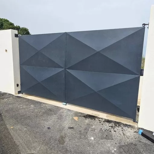 Fabrication de portails sur mesure à Borgo, Bastia, Ferronnerie J-P